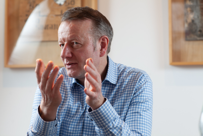 Der IVU-Vorstandsvorsitzende Martin Müller-Elschner bei einem Interview